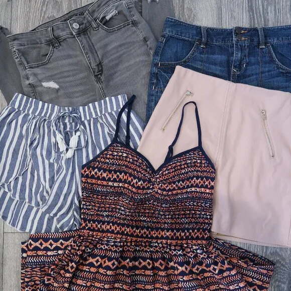 Dress Jeans Shorts Womens Bundle Lot XS/S Stripes Colorful Stretch Lightweight - Picture 3 of 13